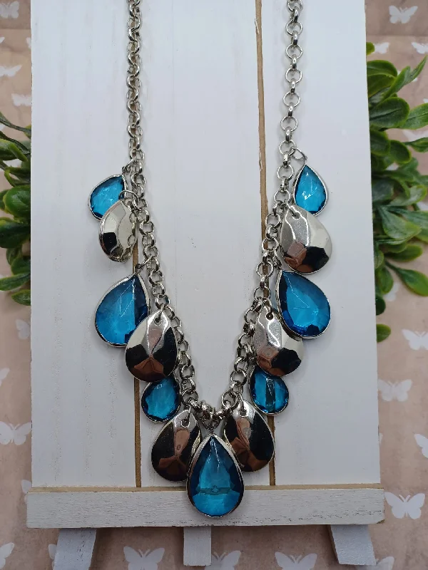 Silver Necklace w/ Silver & Blue Acrylic Beading